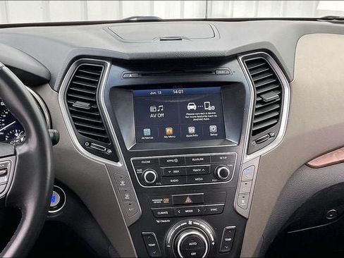 Used 2017 Hyundai Santa Fe SE w/ SE Premium Package 02 AWD/4WD image 6