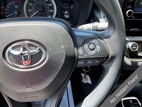 Used 2022 Toyota Corolla LE FWD image 14