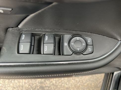 Used 2023 Buick Envision Avenir AWD/4WD image 12