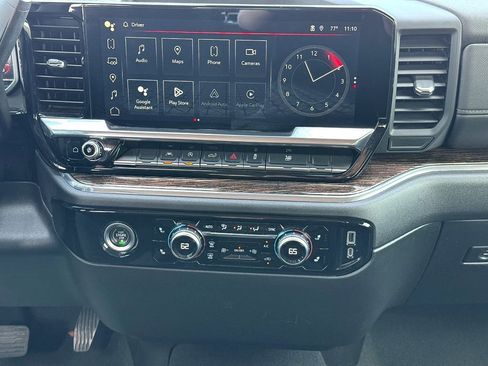 Used 2024 GMC Sierra 1500 SLE image 30