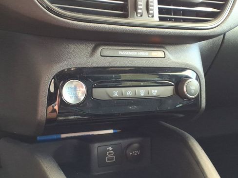 Used 2025 Ford Escape ST-Line w/ Tech Pack #1 FWD image 10