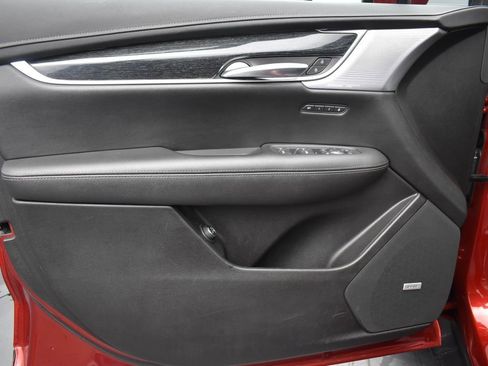 Used 2021 Cadillac XT5 Premium Luxury image 11