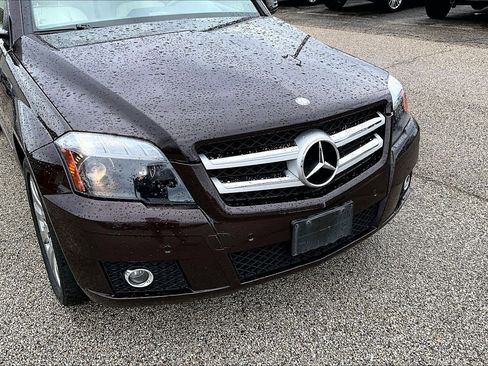 Used 2011 Mercedes-Benz GLK 350 4MATIC image 3