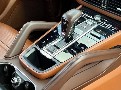 Certified 2023 Porsche Cayenne GTS AWD/4WD image 37