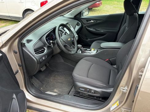 Used 2023 Chevrolet Malibu RS w/ LPO, Floor Liner Package FWD image 11