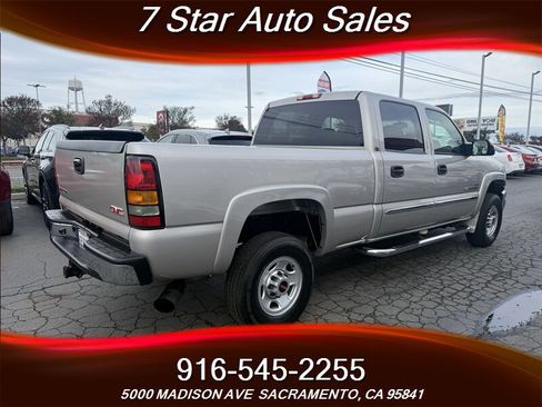 Used 2005 GMC Sierra 2500 SLE w/ Heavy-Duty Power Package image 4