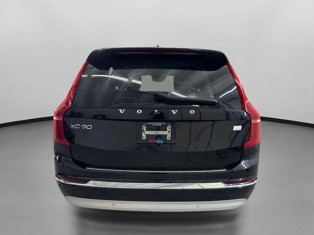 Used 2022 Volvo XC90 T8 Inscription Expression w/ Climate Package AWD/4WD image 8