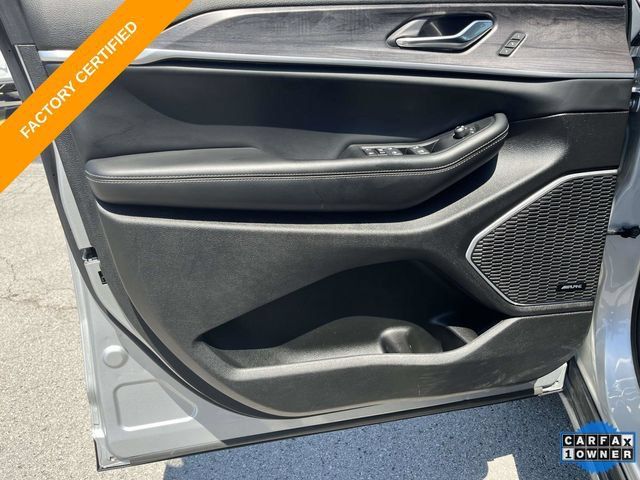 Certified 2024 Jeep Grand Cherokee Limited w/ Luxury Tech Group II AWD/4WD image 25