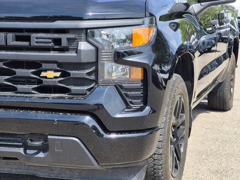 Used 2025 Chevrolet Silverado 1500 Custom w/ Turbomax Blackout Package RWD image 5