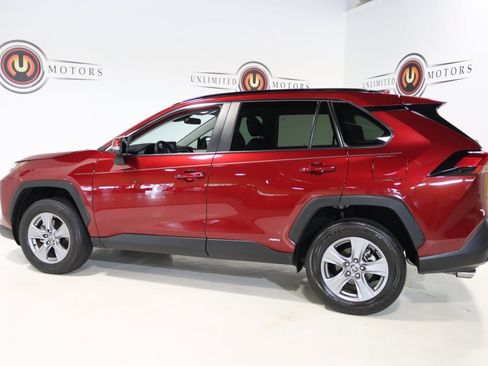 Used 2022 Toyota RAV4 XLE image 29