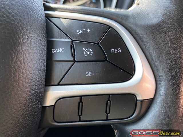 Used 2019 Jeep Compass Limited FWD image 18