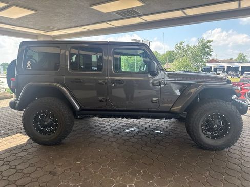 Used 2018 Jeep Wrangler Unlimited Rubicon w/ Dual Top Group AWD/4WD image 5