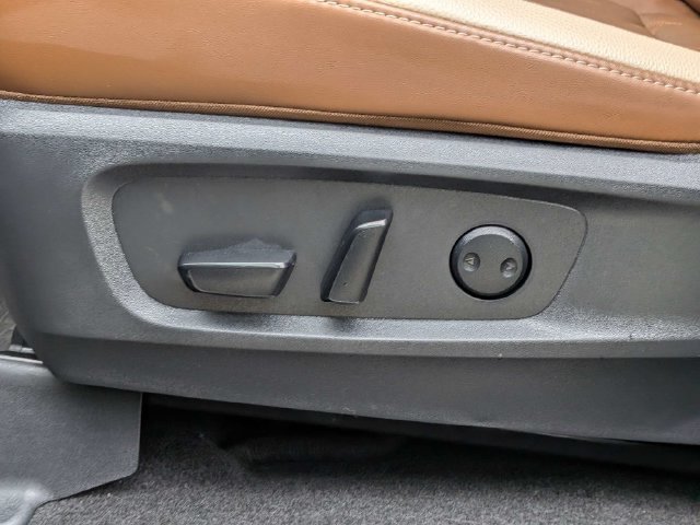 Used 2026 Nissan Pathfinder Platinum w/ Cargo Package FWD image 21
