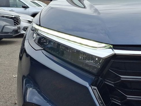 Used 2023 Honda CR-V EX-L image 9