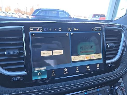 New 2026 Chrysler Pacifica Select w/ S Appearance Package image 48