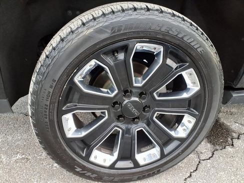 Used 2020 GMC Yukon XL Denali w/ Denali Ultimate Package AWD/4WD image 7