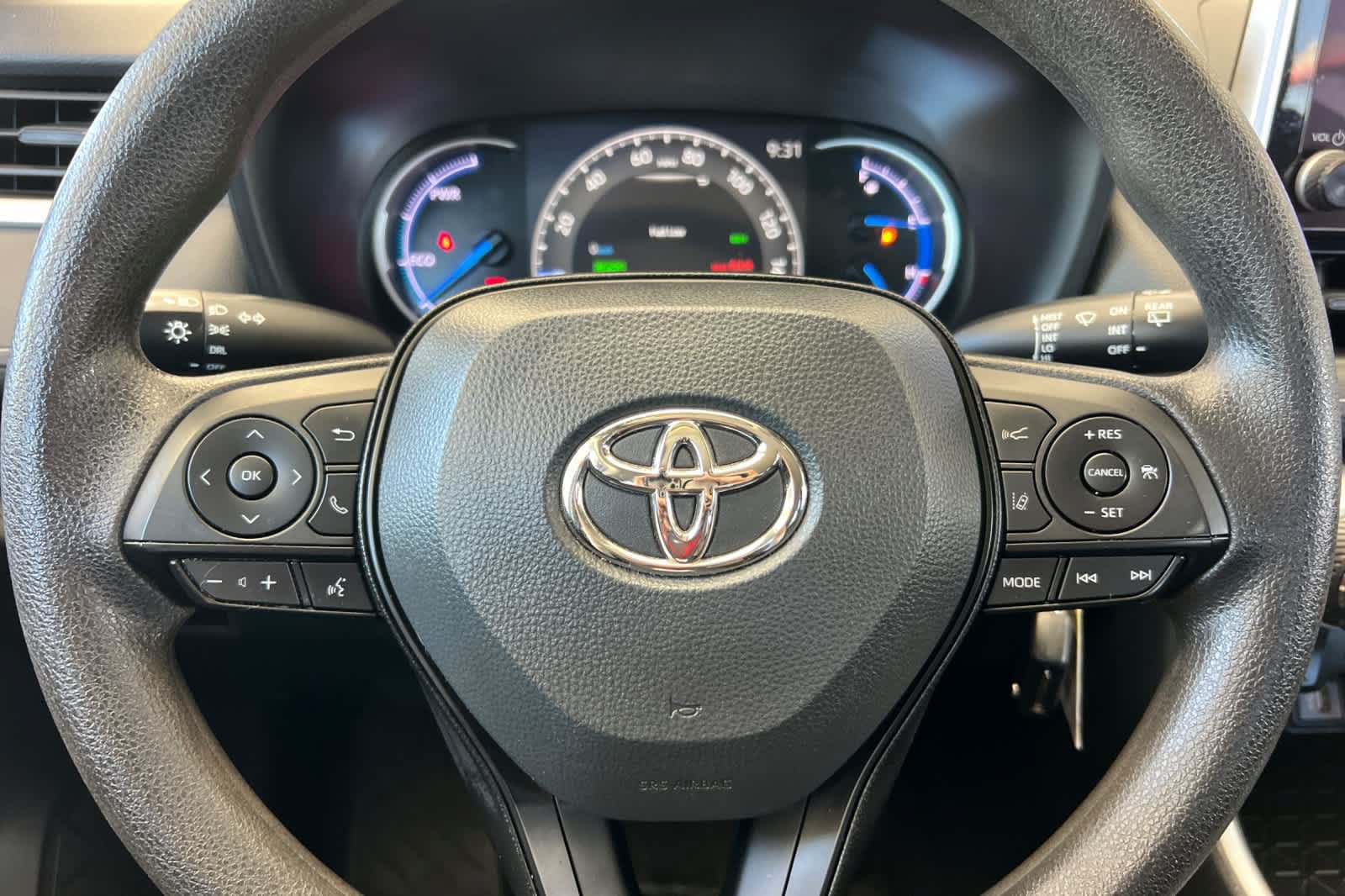 Certified 2023 Toyota RAV4 LE AWD/4WD image 23