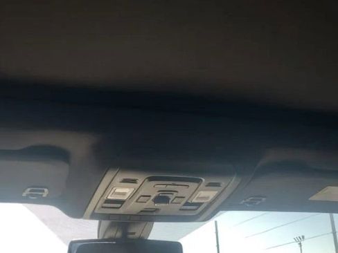 Used 2022 Chevrolet Tahoe LT w/ LT Signature Plus Package image 11