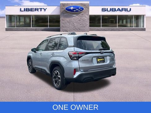 Used 2026 Subaru Forester Premium AWD/4WD image 3