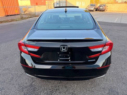 Used 2018 Honda Accord EX-L image 10