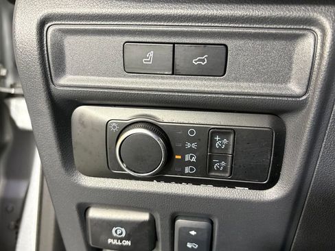 Used 2024 Ford Expedition Max XLT RWD image 25