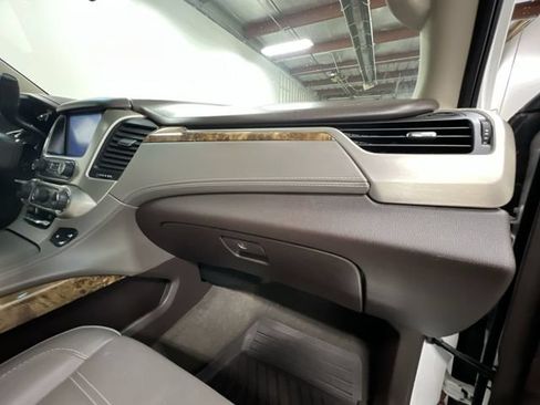 Used 2016 GMC Yukon Denali w/ Open Road Package AWD/4WD image 30