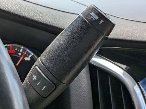 Used 2019 Cadillac Escalade Premium Luxury image 14