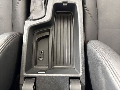 Used 2015 BMW 320i xDrive Sedan AWD/4WD image 31
