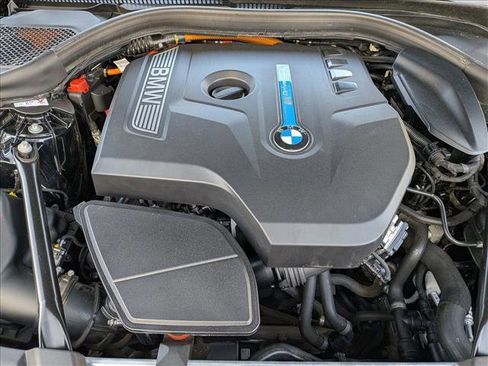 Used 2018 BMW 530e xDrive image 23