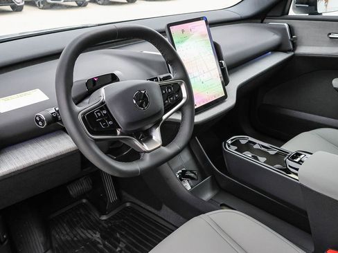 New 2026 Volvo EX30 Cross Country Ultra w/ Protection Package Premier image 26