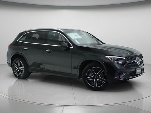 New 2026 Mercedes-Benz GLC 300 image 13