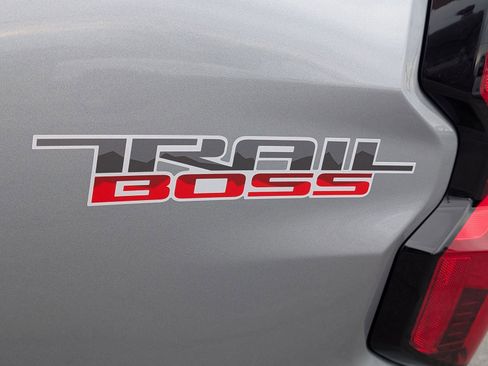 New 2026 Chevrolet Colorado Trail Boss AWD/4WD image 7