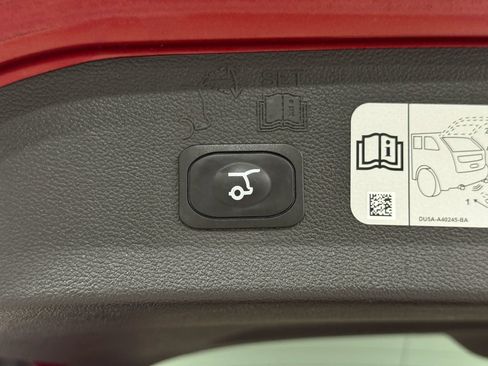 Used 2017 Ford Escape Titanium AWD/4WD image 65