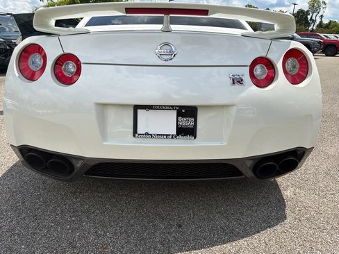 Used 2010 Nissan GT-R Premium AWD/4WD image 38