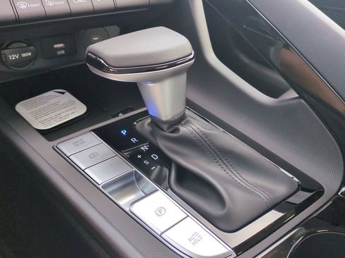 New 2026 Hyundai Elantra Limited FWD image 20