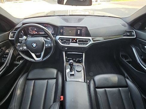 Used 2022 BMW 330i xDrive Sedan w/ Driving Assistance Package AWD/4WD image 9