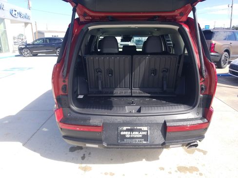 Certified 2025 Hyundai Santa Fe SEL image 13