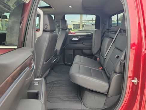 Used 2024 GMC Sierra 1500 SLT w/ SLT Premium Plus Package AWD/4WD image 9