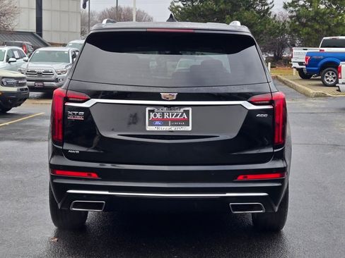 Used 2021 Cadillac XT6 Premium Luxury image 12