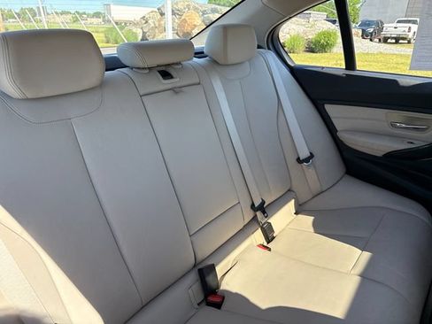Used 2015 BMW 328i xDrive Sedan AWD/4WD image 12