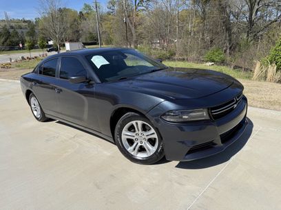 Used 2017 Dodge Charger SE