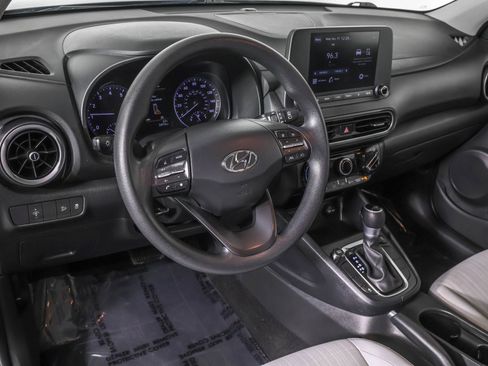 Used 2023 Hyundai Kona SEL image 5