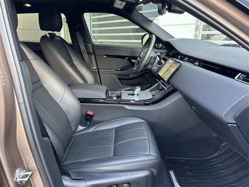 Used 2024 Land Rover Range Rover Evoque S image 9