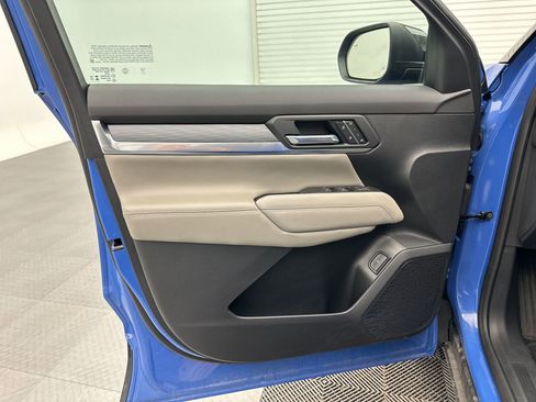 Certified 2025 GMC Terrain Elevation w/ Elevation Premium Package image 20