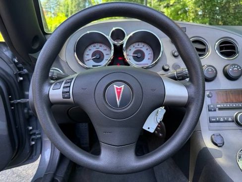 Used 2008 Pontiac Solstice Convertible w/ Preferred Package RWD image 14