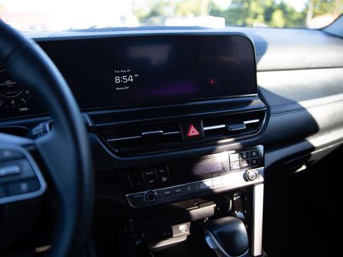 Used 2025 Kia Seltos SX w/ SX Sunroof Package image 13