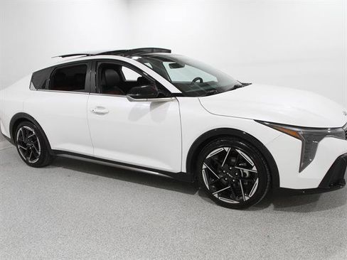 Used 2025 Kia K4 GT-Line w/ GT-Line Premium Package image 1