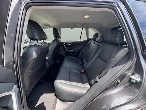Used 2025 Toyota RAV4 XLE FWD image 13