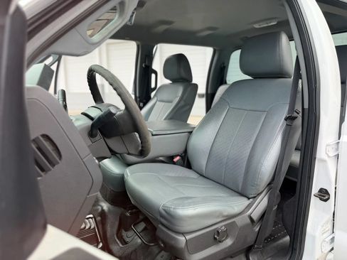Used 2015 Ford F250 XL w/ Power Equipment Group AWD/4WD image 18