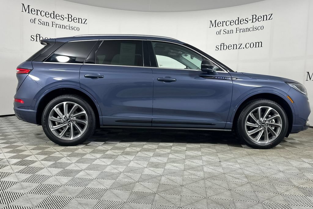 Used 2022 Lincoln Corsair Grand Touring AWD/4WD image 3